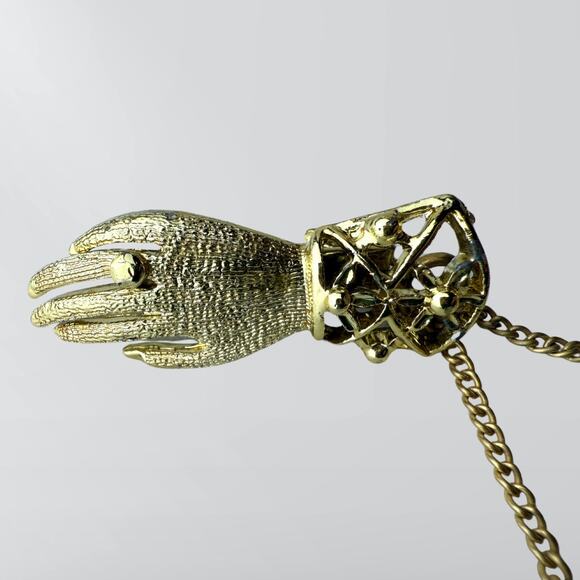 Vintage 50s Gold Tone Metal Hand Shaped Glove & Scarf Purse Clip - Picture 2 of 6